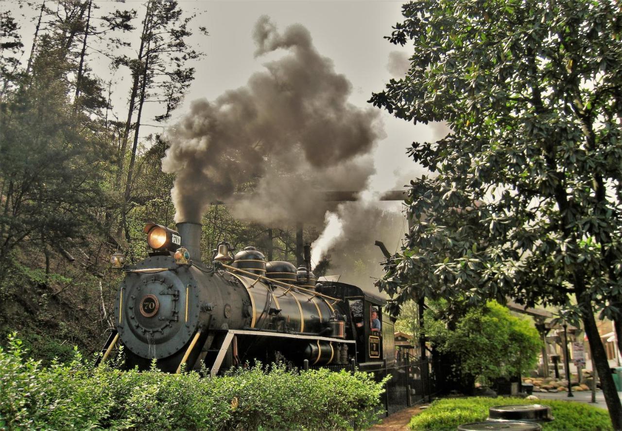 Highland Dream, Hot Tub, 1089 Free Tickets Each Paid Day, Dollywood And More Sevierville Exteriör bild