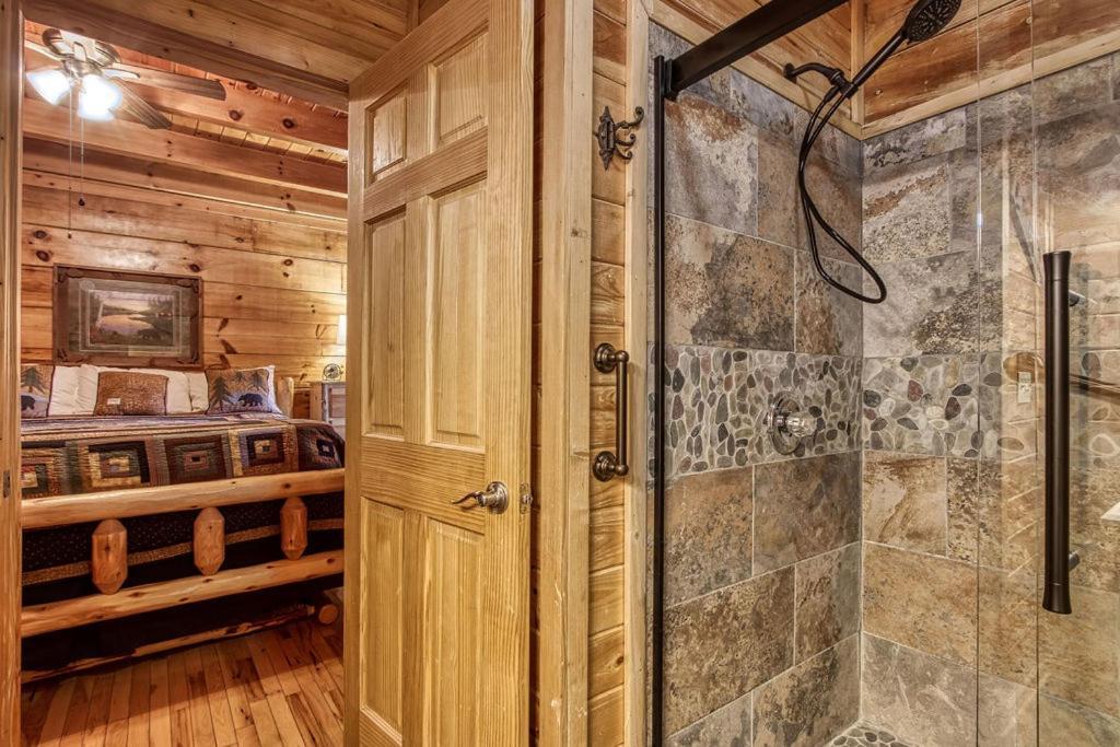 Highland Dream, Hot Tub, 1089 Free Tickets Each Paid Day, Dollywood And More Sevierville Rum bild
